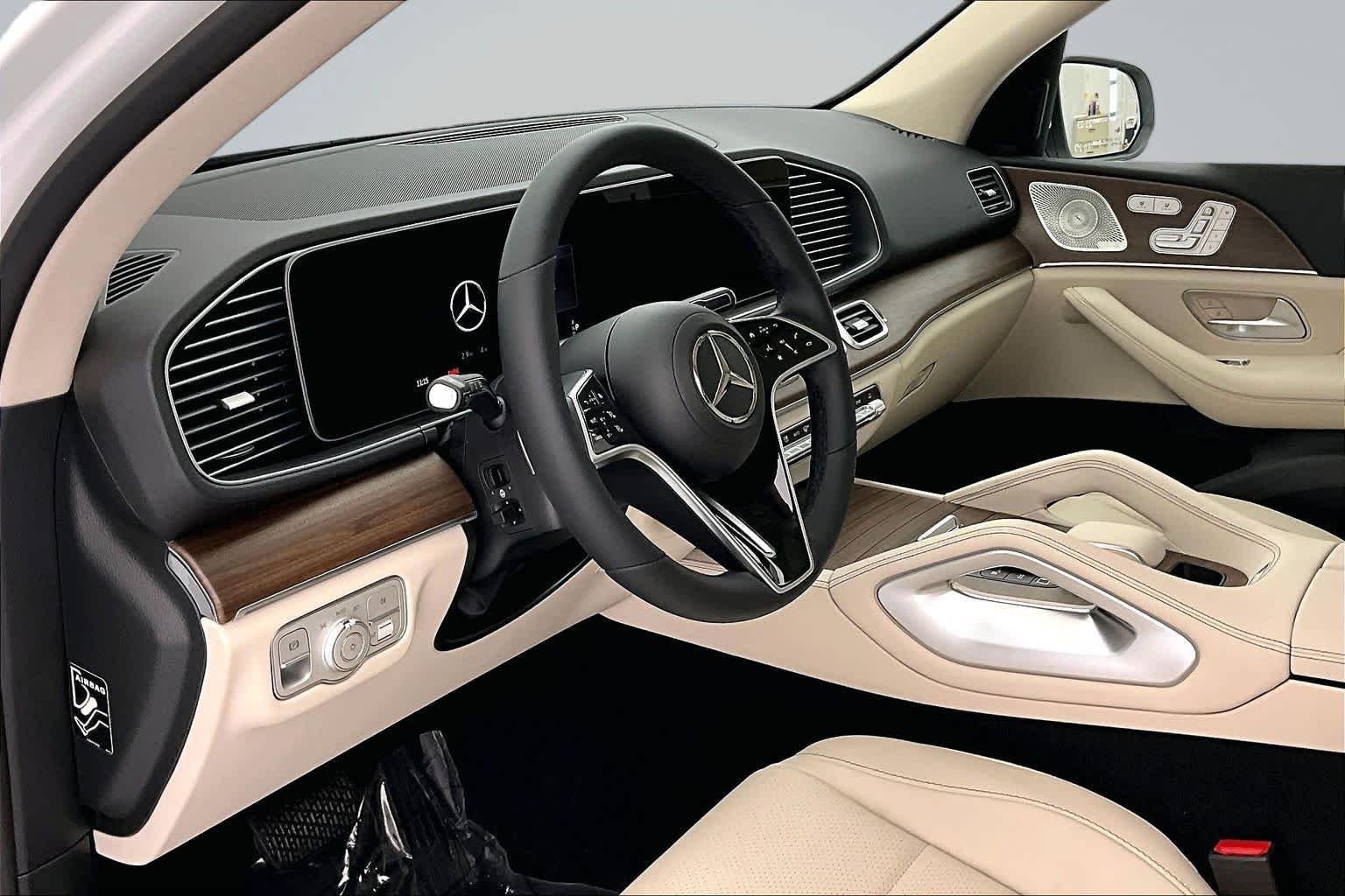 New 2026 Polar White Mercedes-Benz GLE 350 image 2