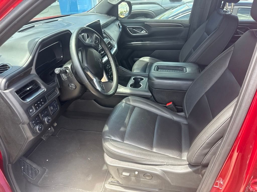 Used 2024 Red Chevrolet Z71 image 5
