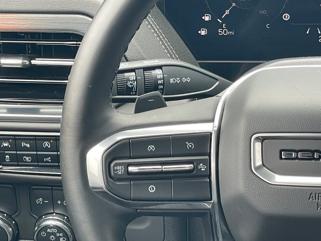 Used 2025 Summit White GMC Denali image 6