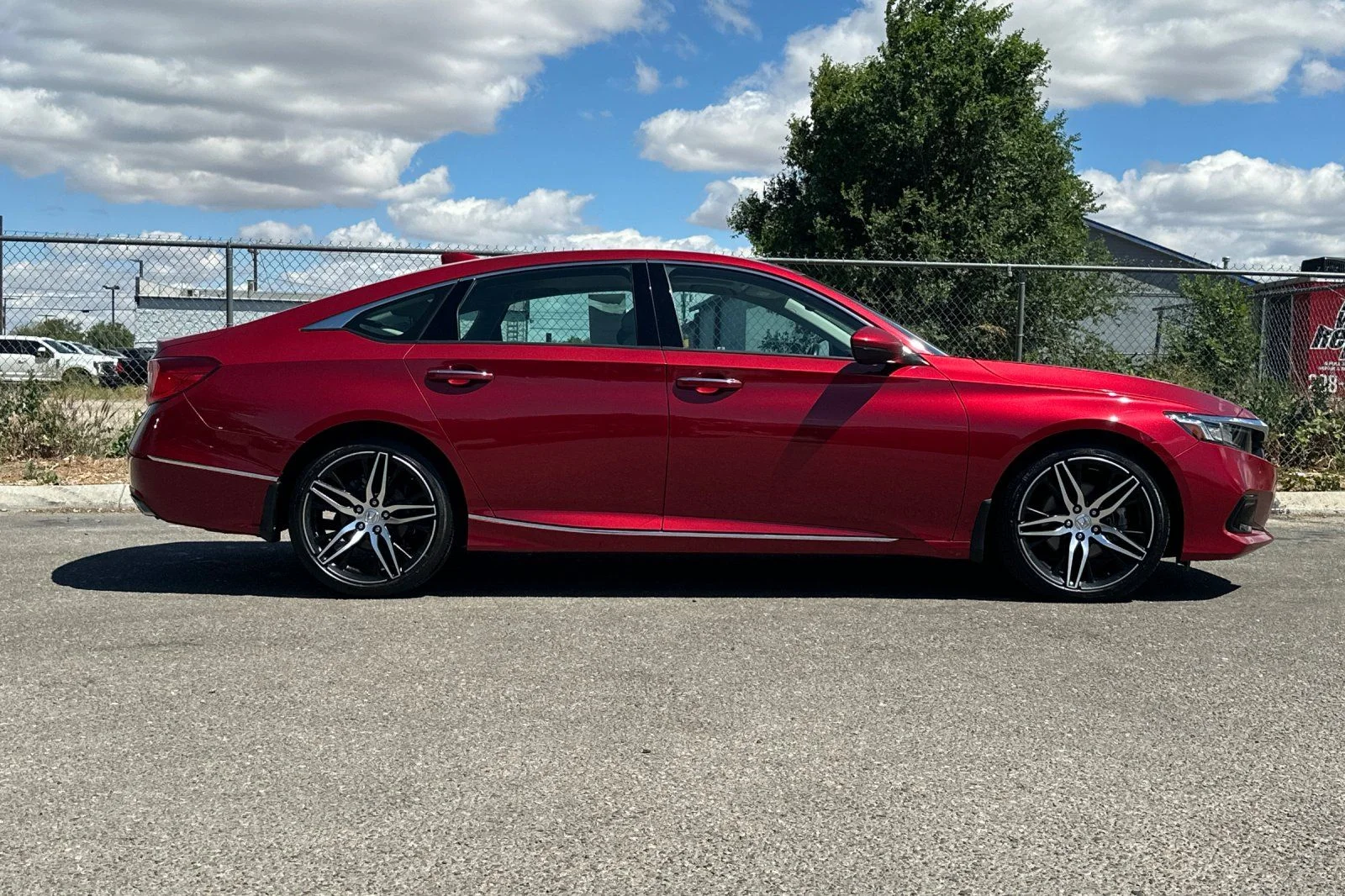 Used 2021  Honda Touring 2.0T image 3