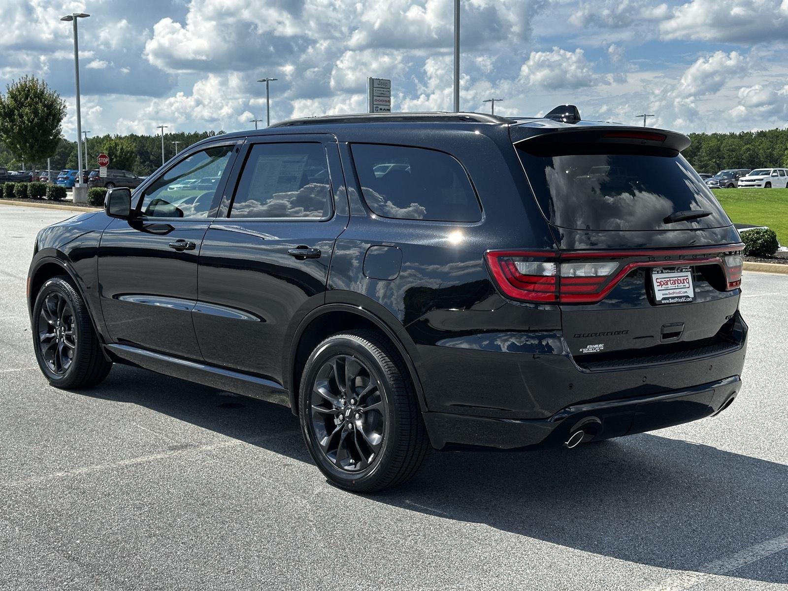 New 2026 Diamond Black Clear-Coat Exterior Paint Dodge GT image 6