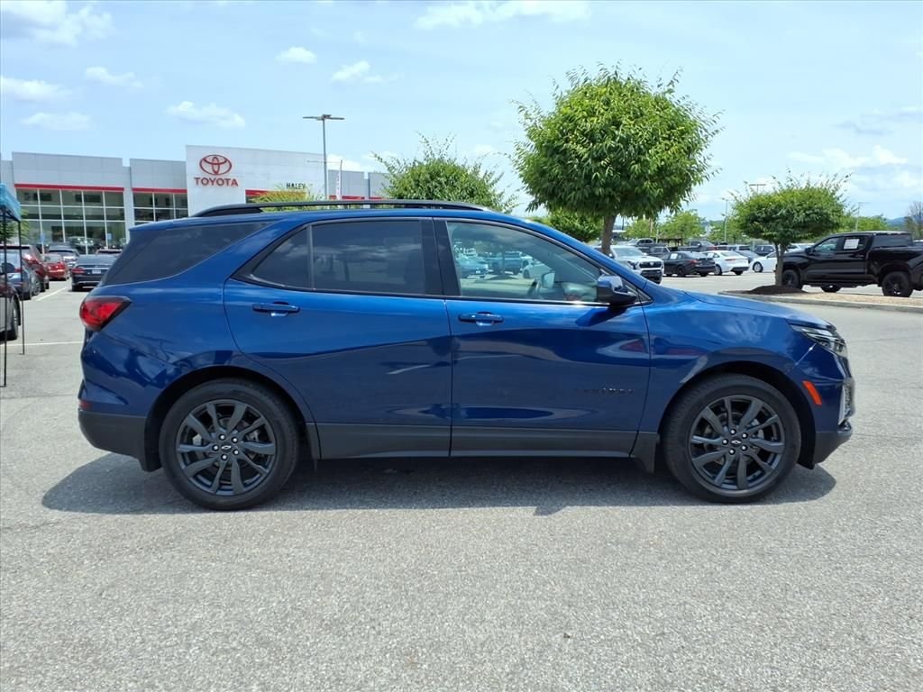 Used 2022 Blue Chevrolet RS image 3