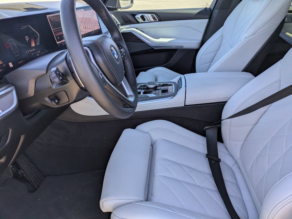 Used 2024 Skyscraper Grey Metallic BMW sDrive40i image 26