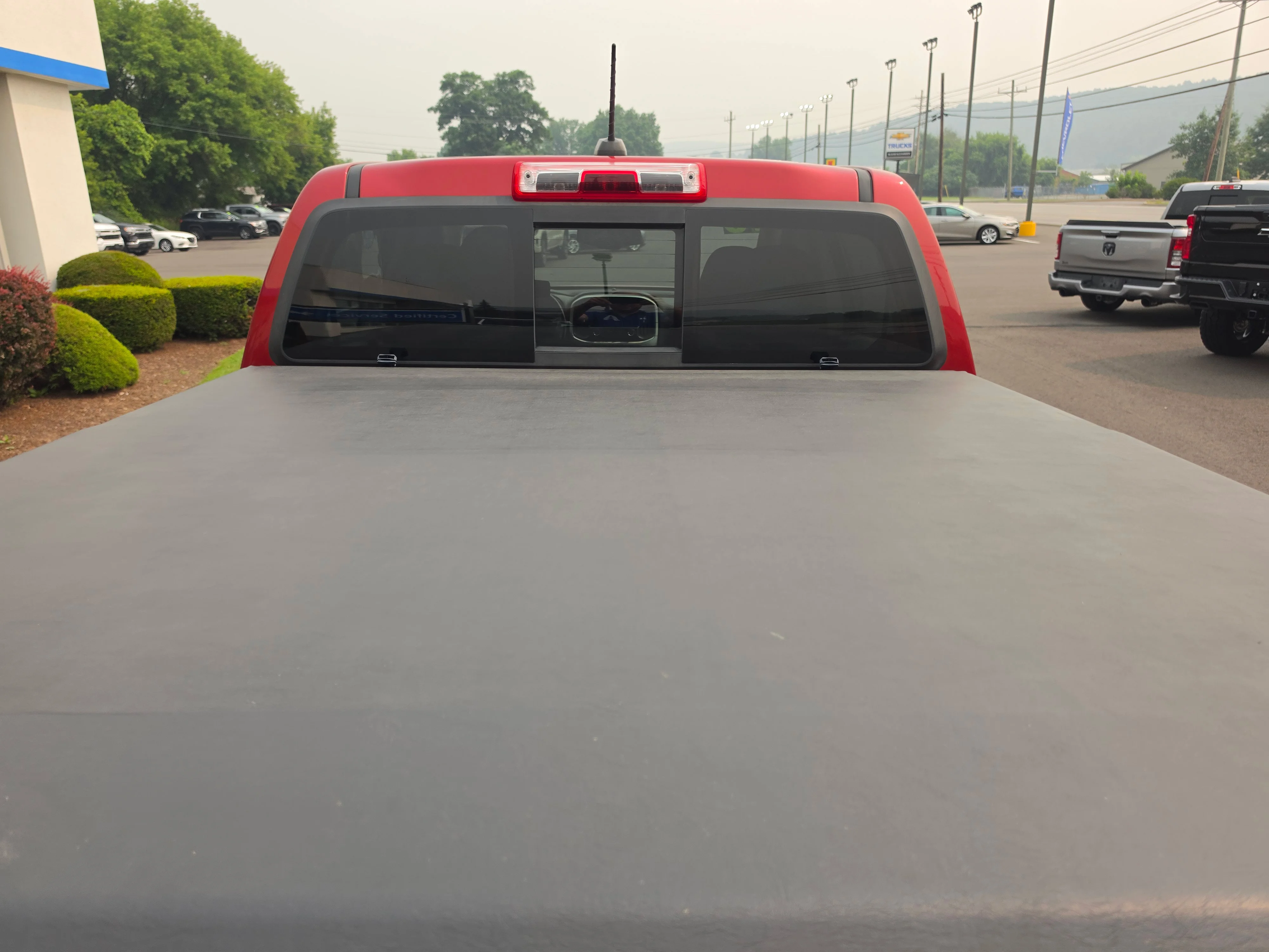 Used 2016 Copper Red Metallic GMC 4WD SLE image 5