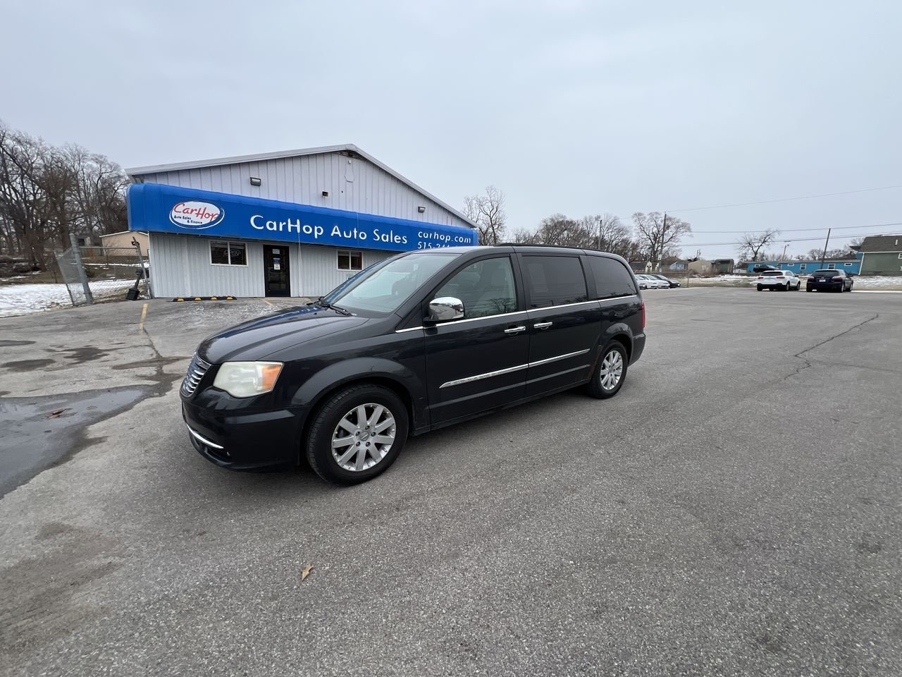 2011 Chrysler Town & Country Touring-L