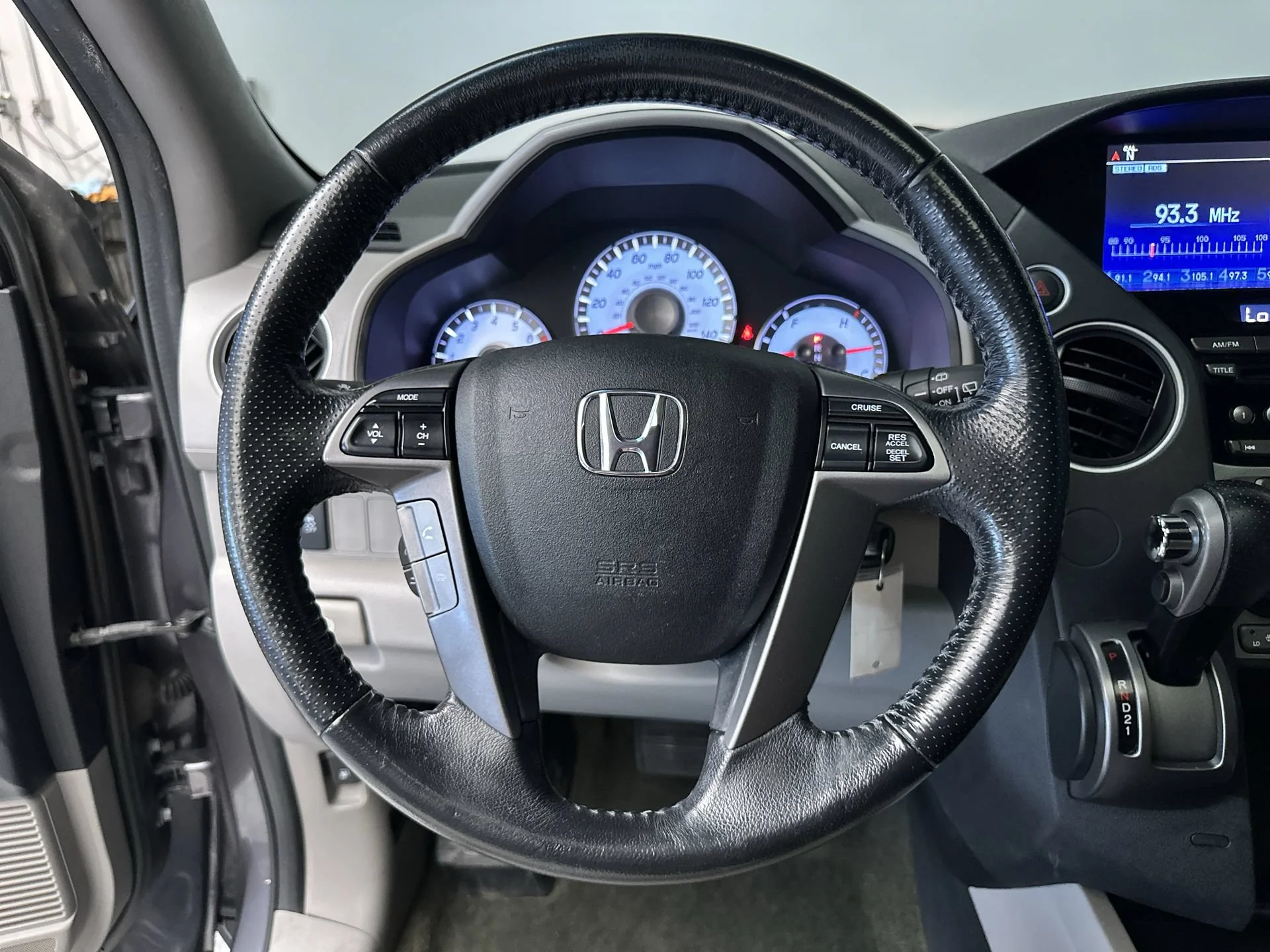 Used 2015 Modern Steel Metallic Honda EX-L image 16