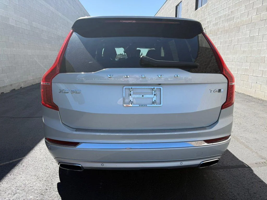 Used 2021 Birch Light Metallic Volvo INSCRIPTION image 5