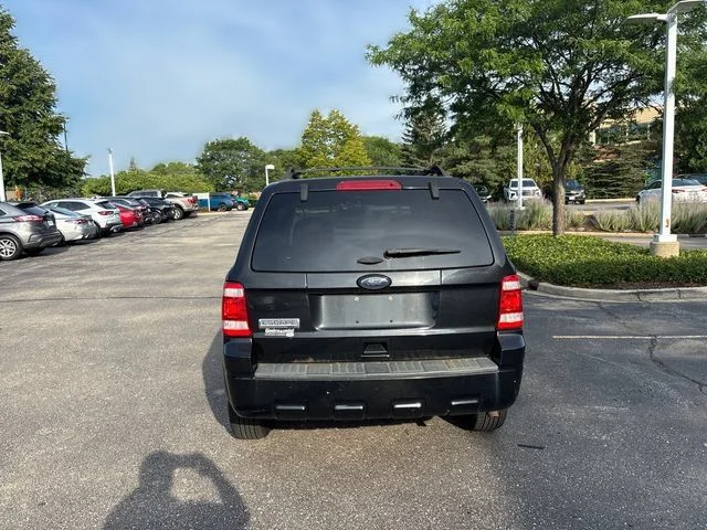 Used 2011 Black Ford XLT image 12