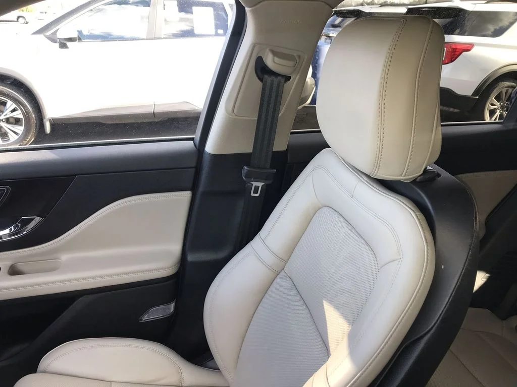Used 2025 Blue Lincoln Reserve image 24