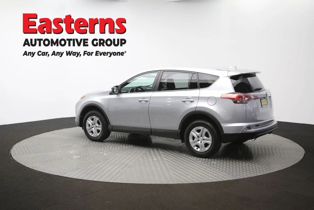 Used 2018 Silver Toyota LE image 61