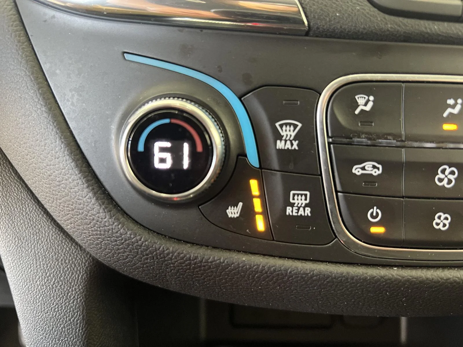 Used 2024 Sterling Gray Metallic Chevrolet LT image 18