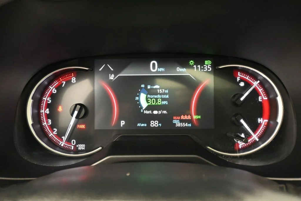 Used 2025 Ice Toyota XLE image 20