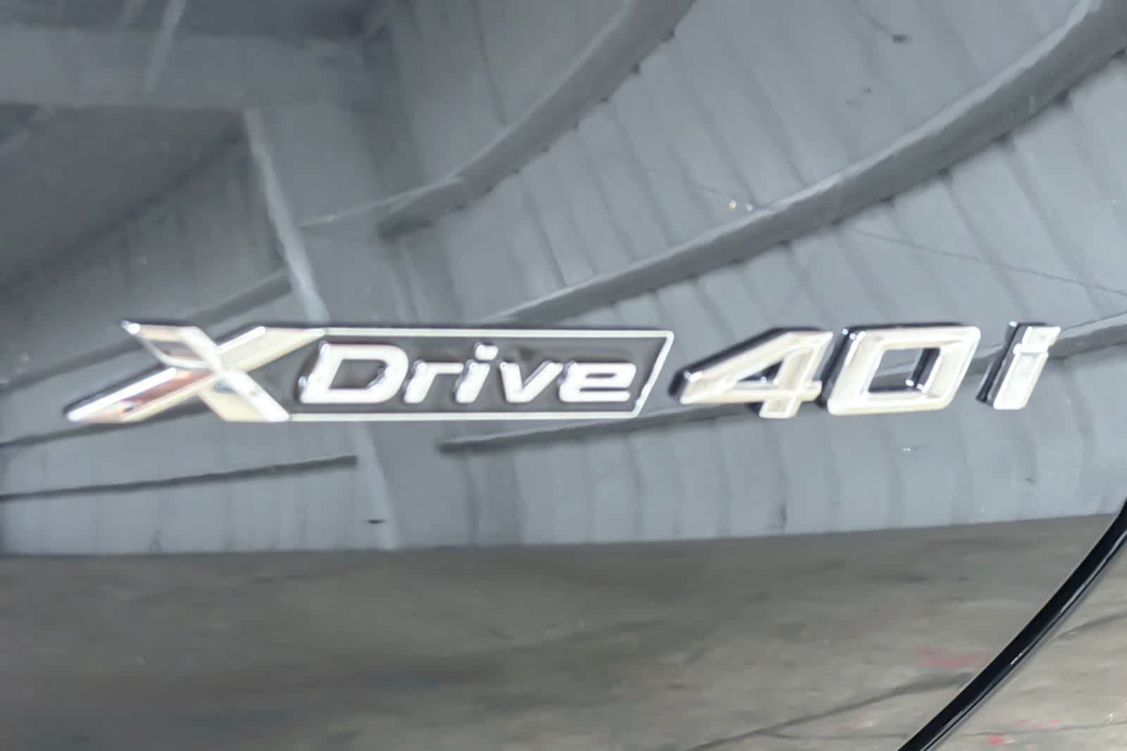 New 2027 Black Sapphire Metallic BMW xDrive40i image 26