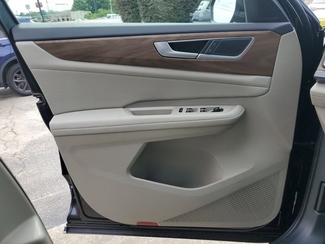 New 2026 Black Volkswagen 2.0T SE image 29