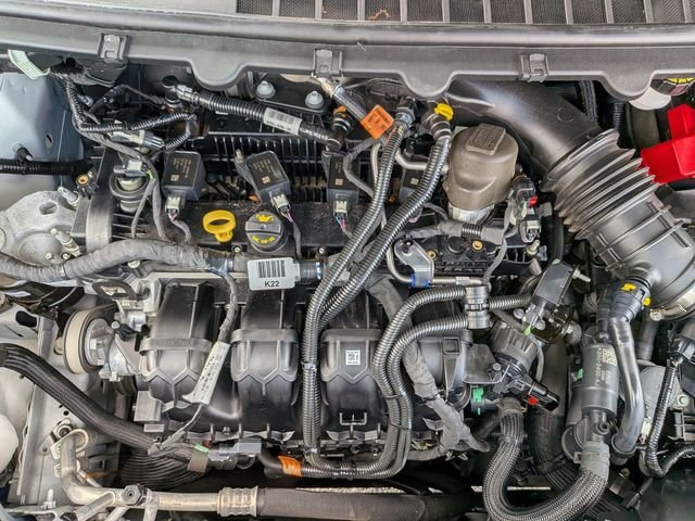 Used 2022 White Ford SE image 13