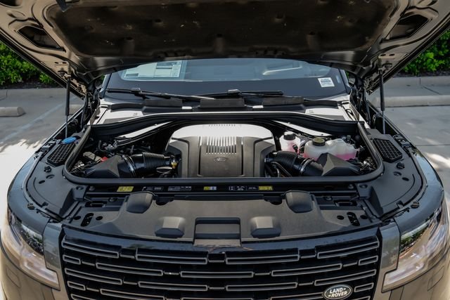 New 2026 Belgravia Green Land Rover SE image 62