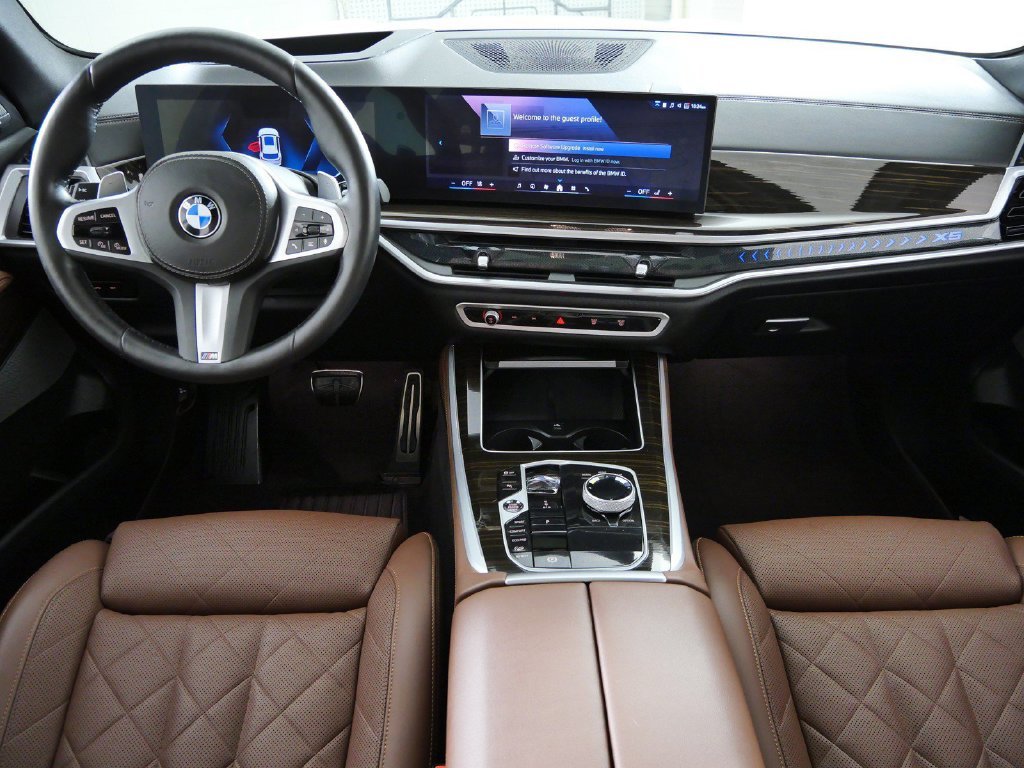 Certified Used 2025 Mineral White Metallic BMW xDrive40i image 6