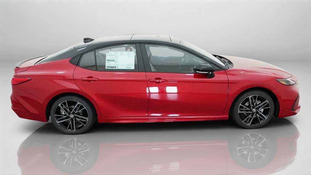 New 2027 Supersonic Red with Midnight Black Metallic roof Toyota XSE image 31