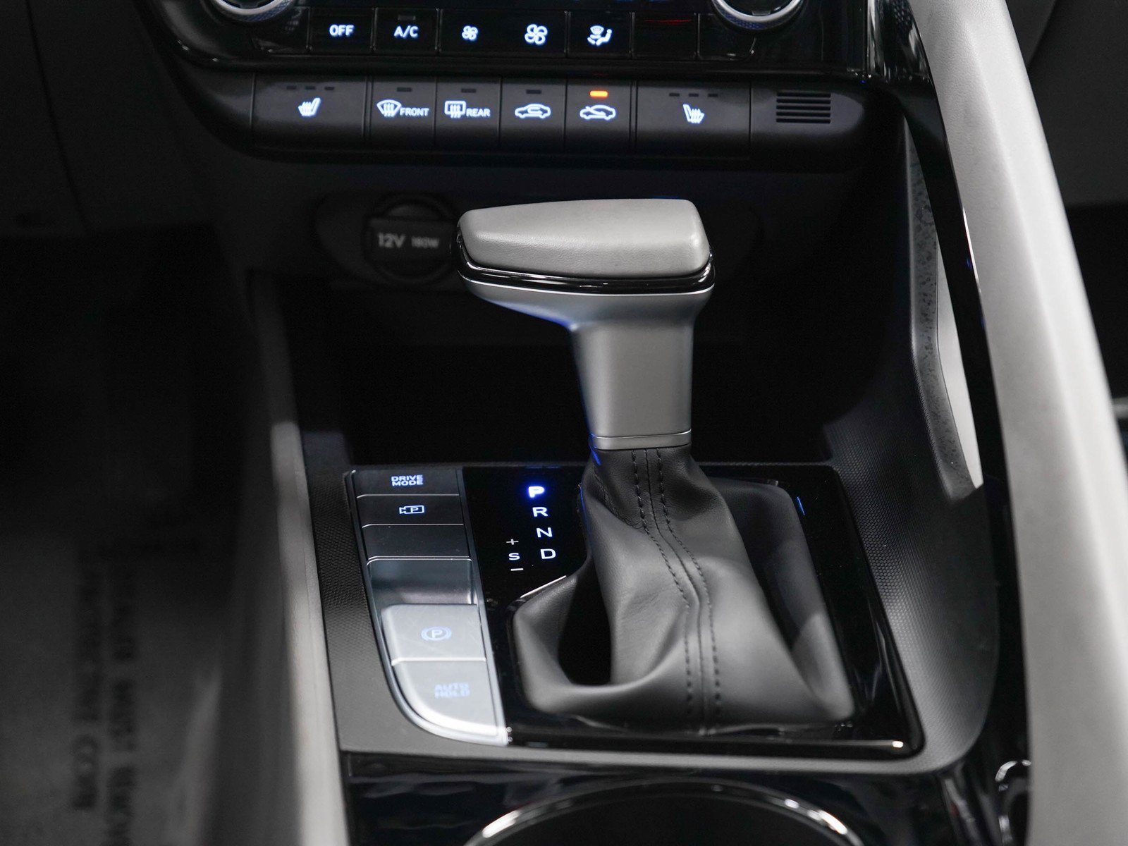 Used 2025 Serenity White Hyundai SEL Convenience IVT image 19