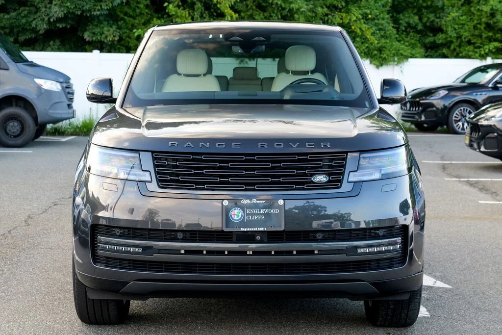 Used 2025 Gray Land Rover SE image 2