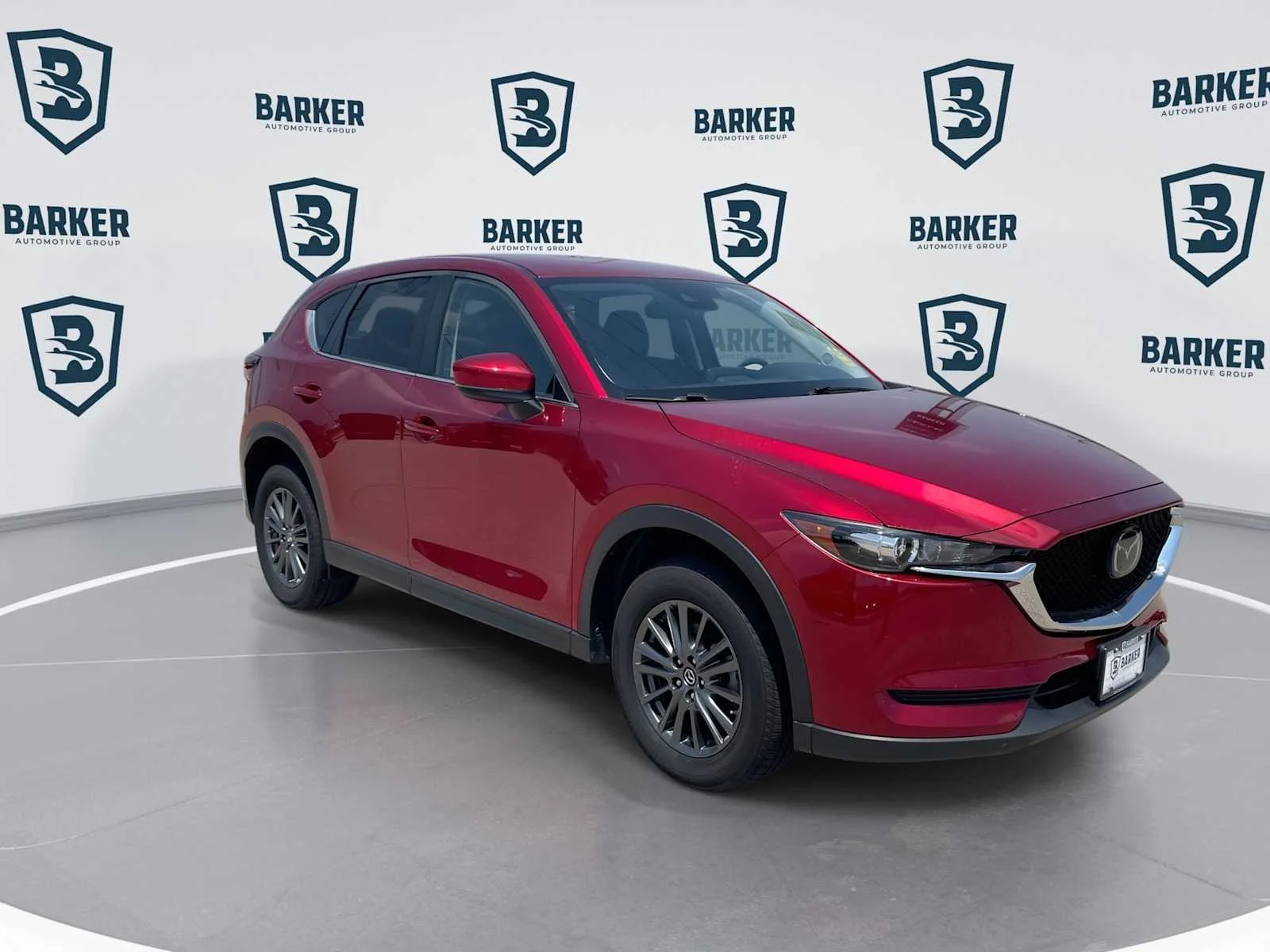 Used 2019  Mazda Touring image 2