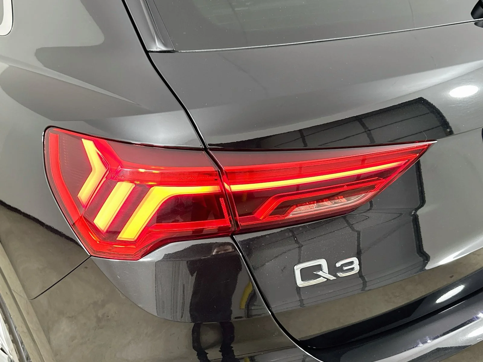 Used 2022 Black Audi  image 13