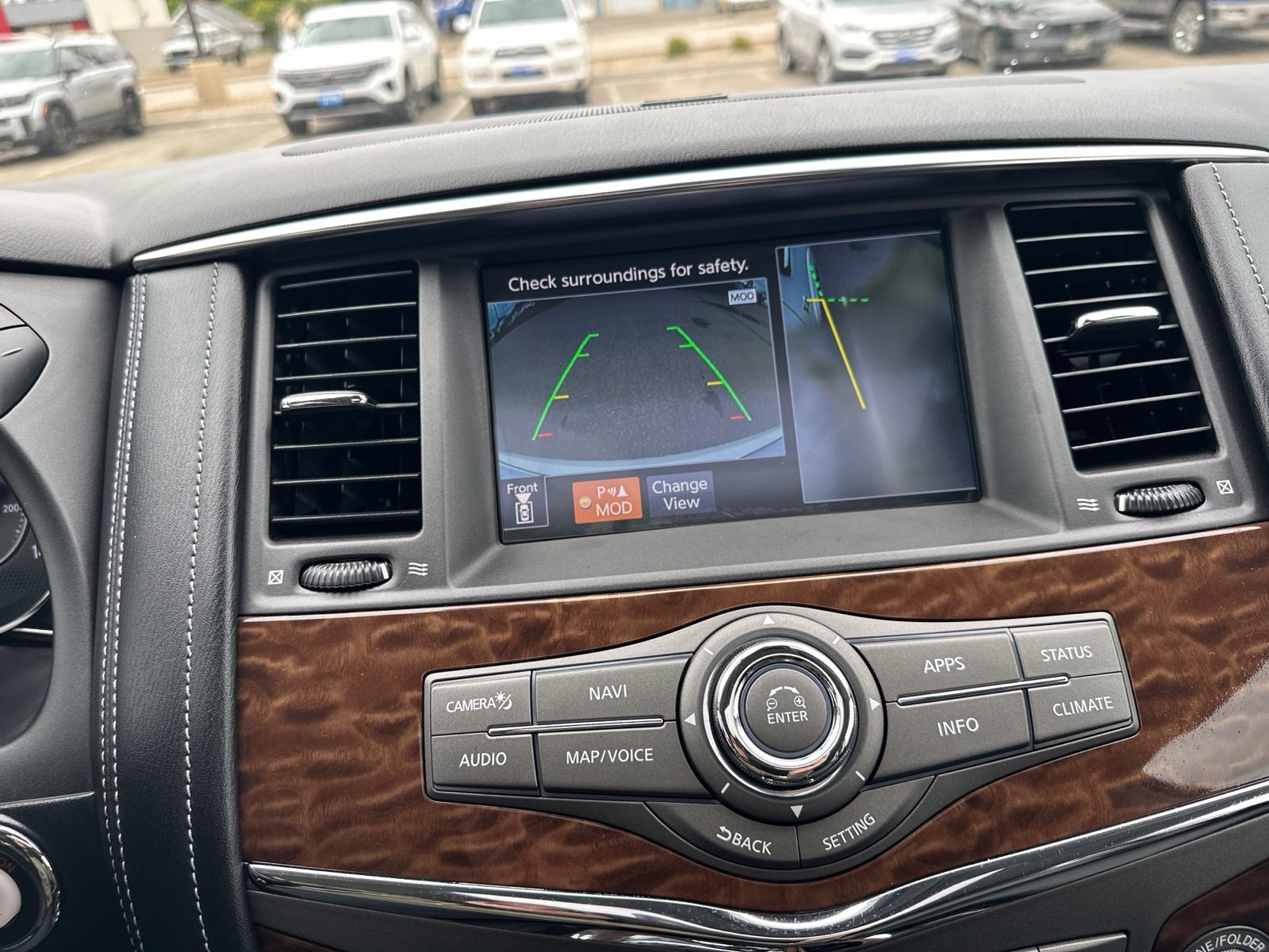 Used 2020 White Nissan Platinum image 65