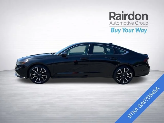 Used 2025 Crystal Black Pearl Honda Touring image 4