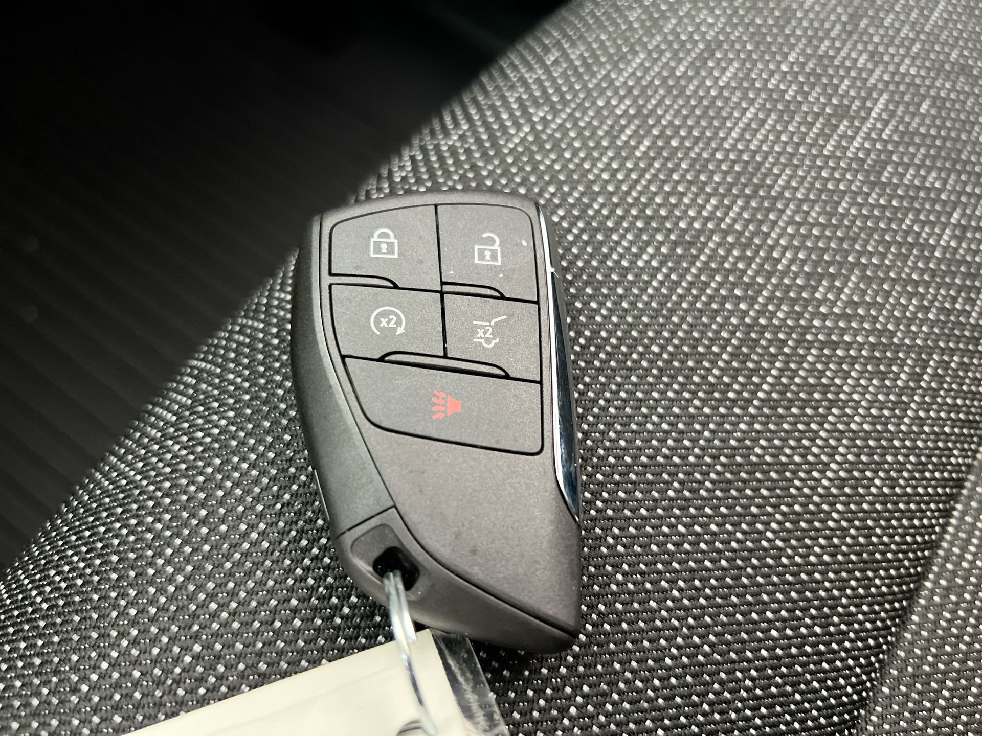 New 2026 Summit White Chevrolet LT image 75