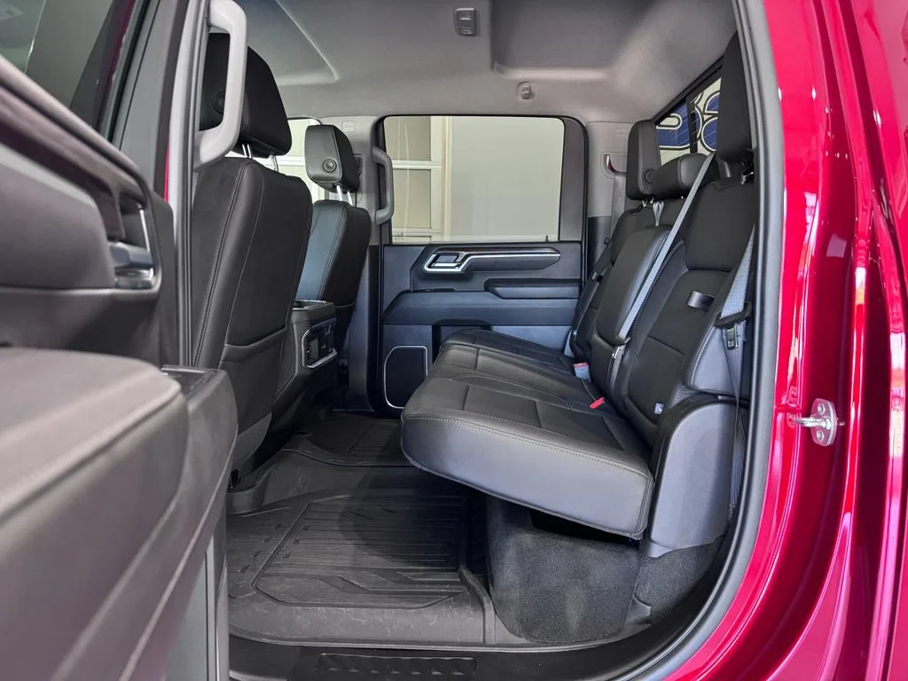 Certified Used 2025 Volcanic Red Tintcoat GMC SLT image 13