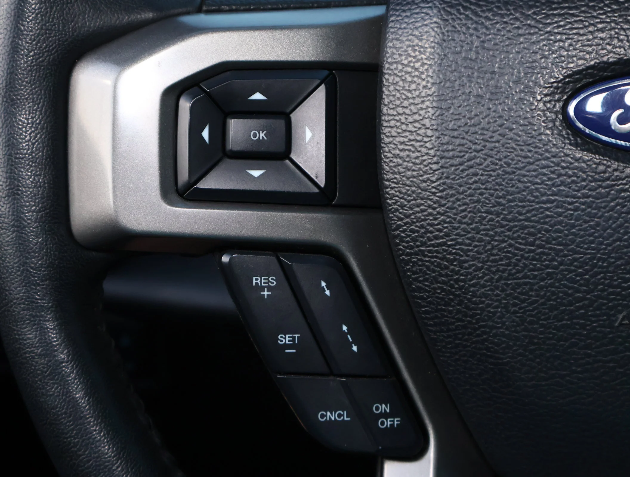Used 2021 Star White Metallic Tri-Coat Ford XLT image 12