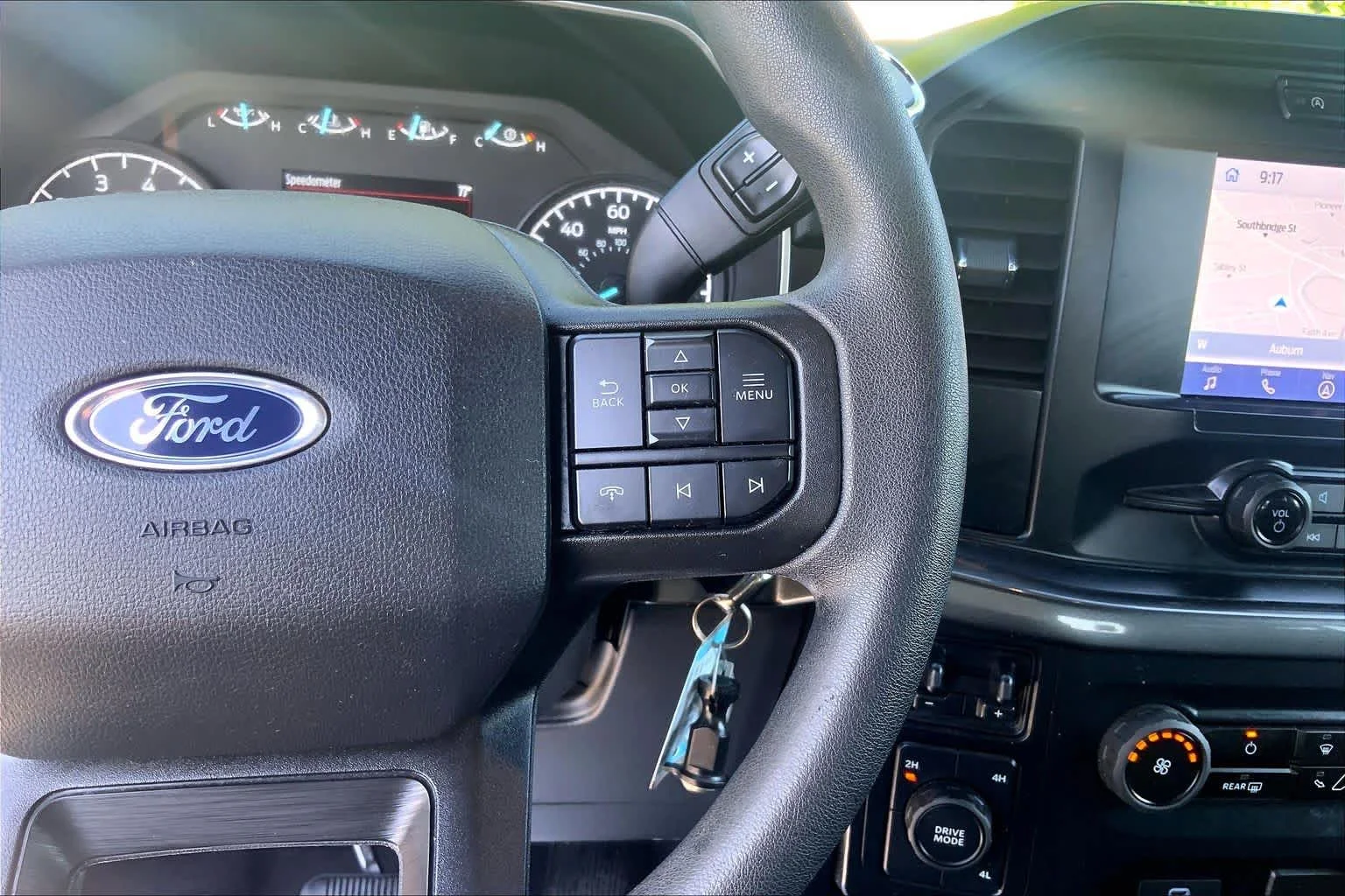 Certified Used 2023 Oxford White Ford XL image 25