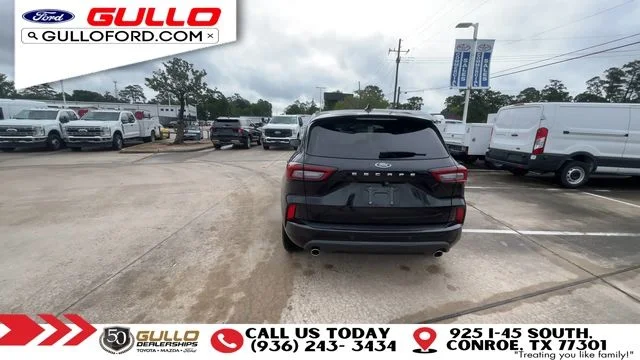 Used 2023 Black Metallic Ford ST-Line image 7