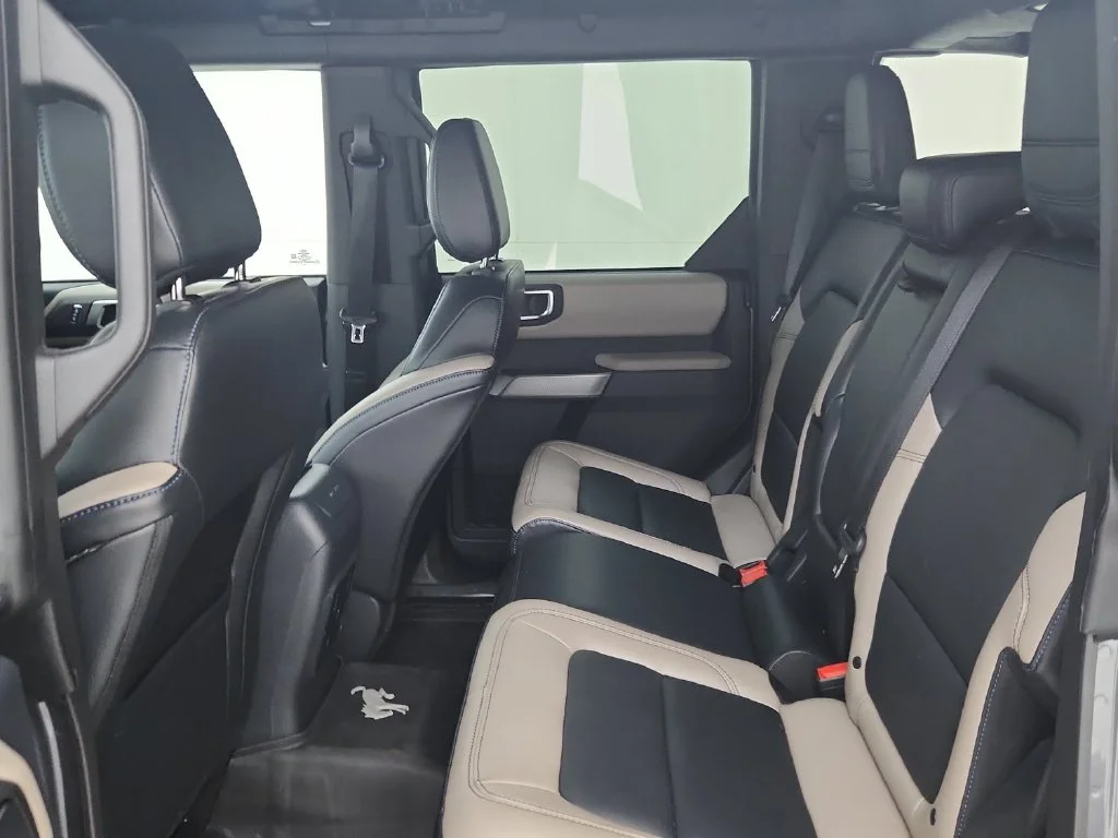 Used 2023 Gray Ford Wildtrak image 33