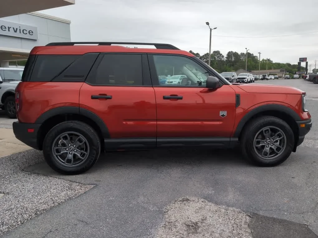 Used 2023 Hot Pepper Red Tinted Clearcoat Ford Big Bend image 12