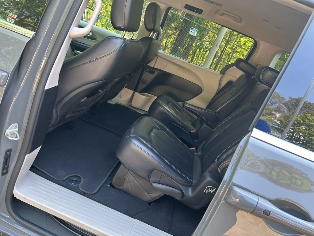 Used 2022 White Chrysler Touring L image 24