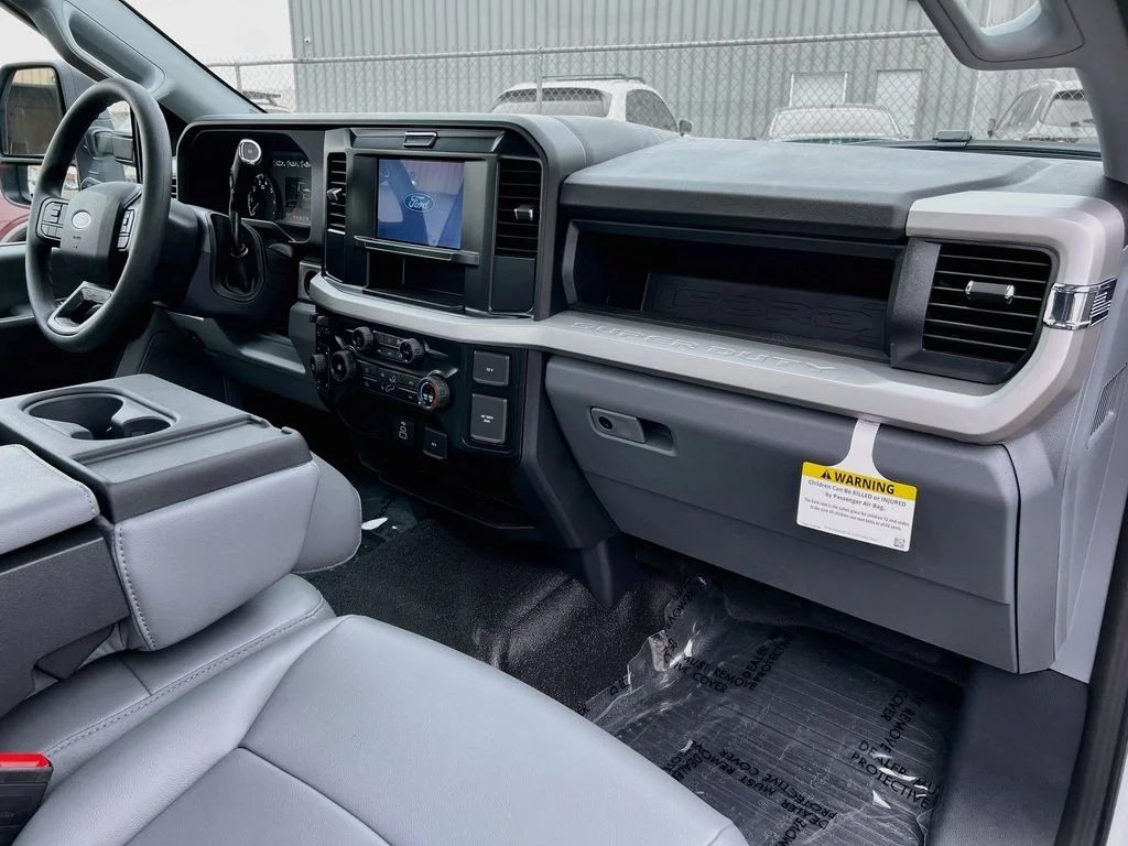 New 2026 Oxford White Ford XL image 24