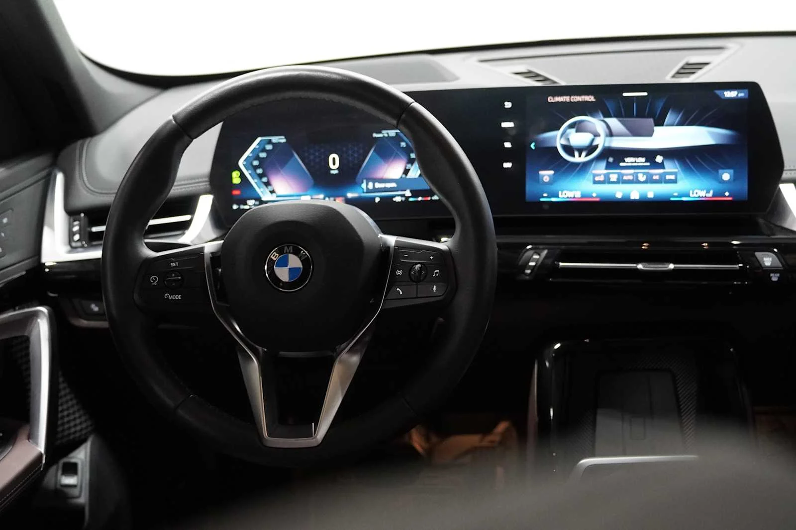 Used 2025 Phytonic Blue Metallic BMW xDrive28i image 24