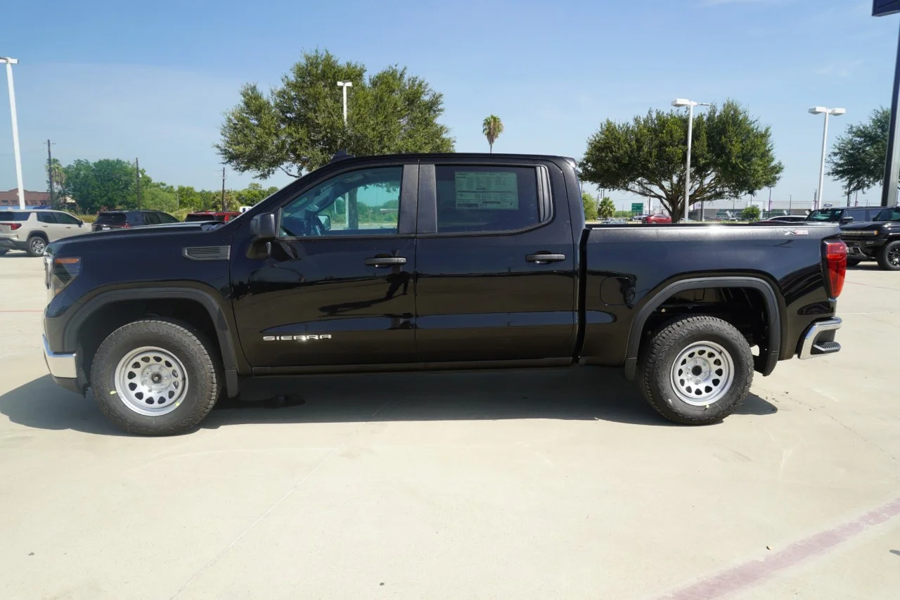 2026 GMC Sierra 1500 Pro - Photo 13