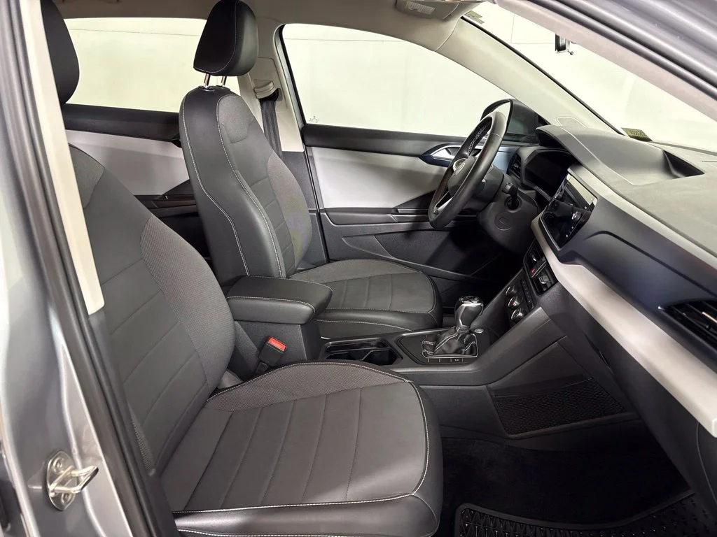 Used 2022 Silver Volkswagen 1.5T SE image 18