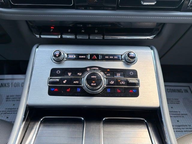 Used 2020 Diamond Lincoln Reserve image 25