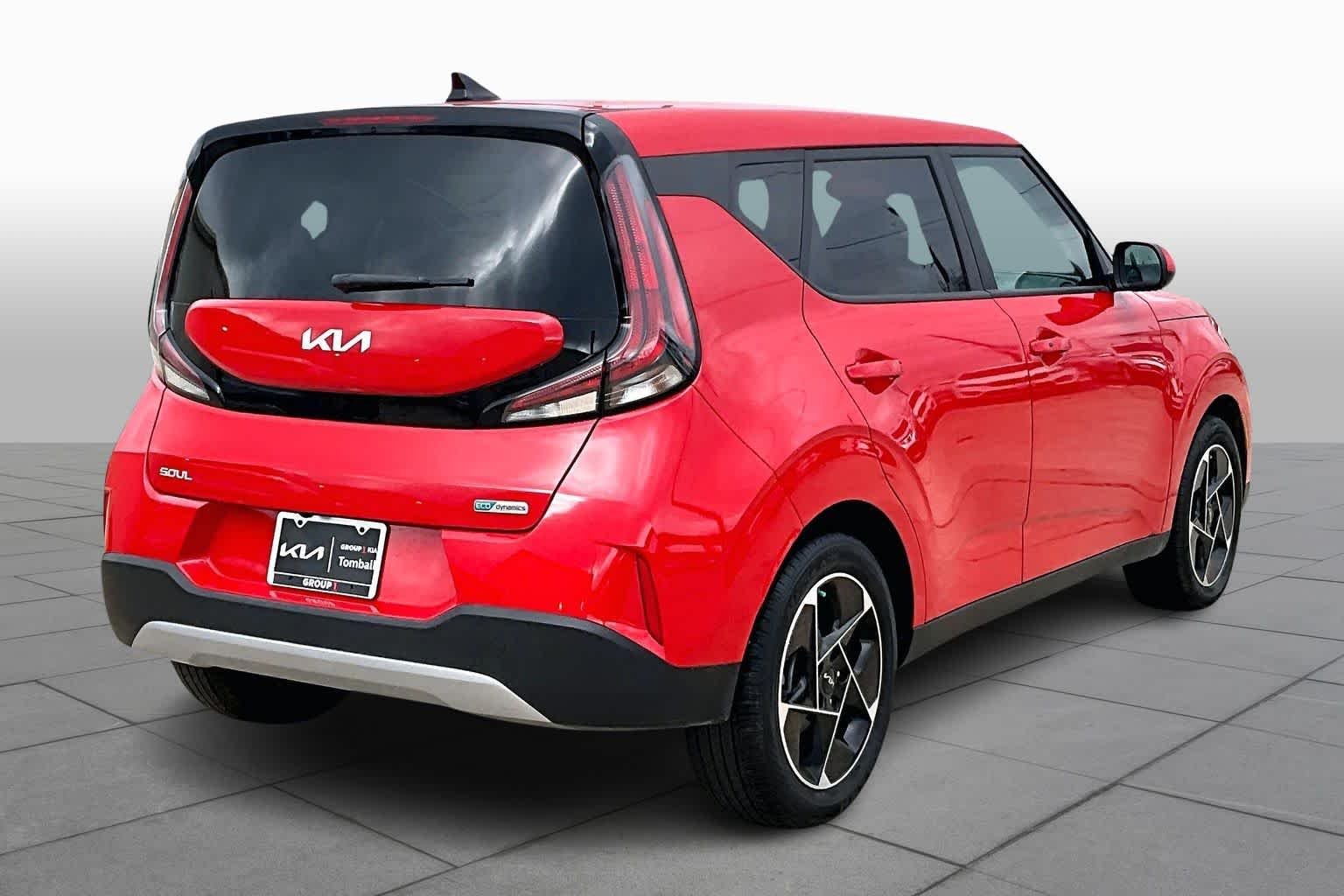 Used 2025 Inferno Red Kia EX image 13