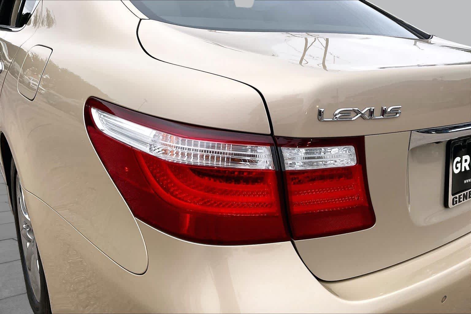 Used 2007 Golden Almond Metallic Lexus  image 28