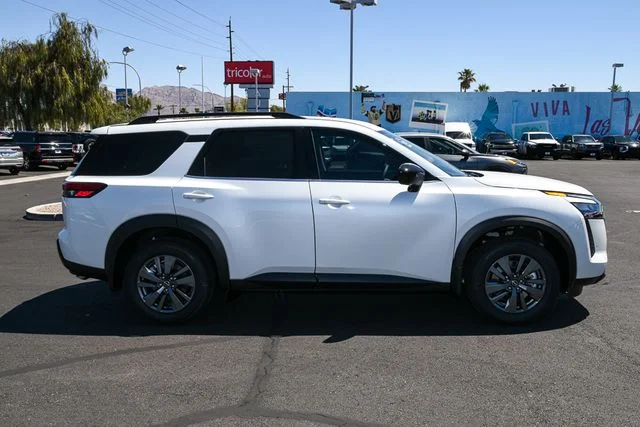 New 2026 Everest White Pearl TriCoat Nissan SV image 7