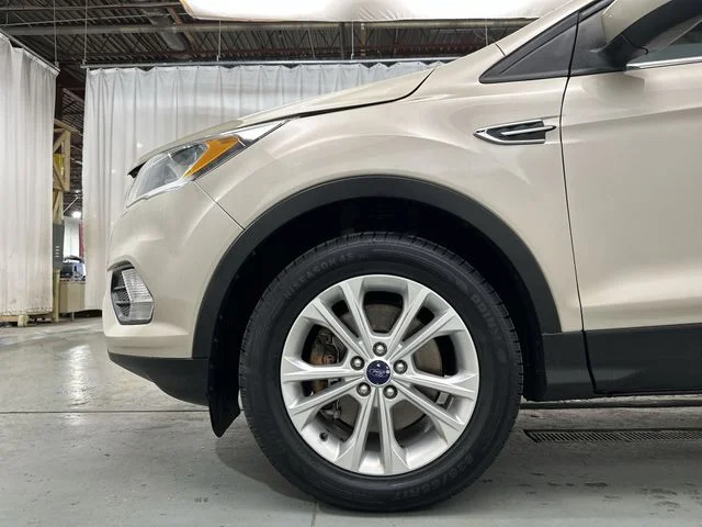 Used 2017 Gold Ford SE image 21