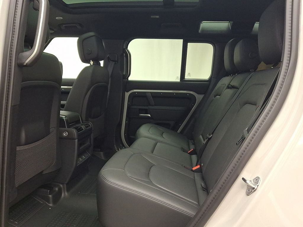 New 2026 Borasco Grey LAND ROVER X-Dynamic SE image 6