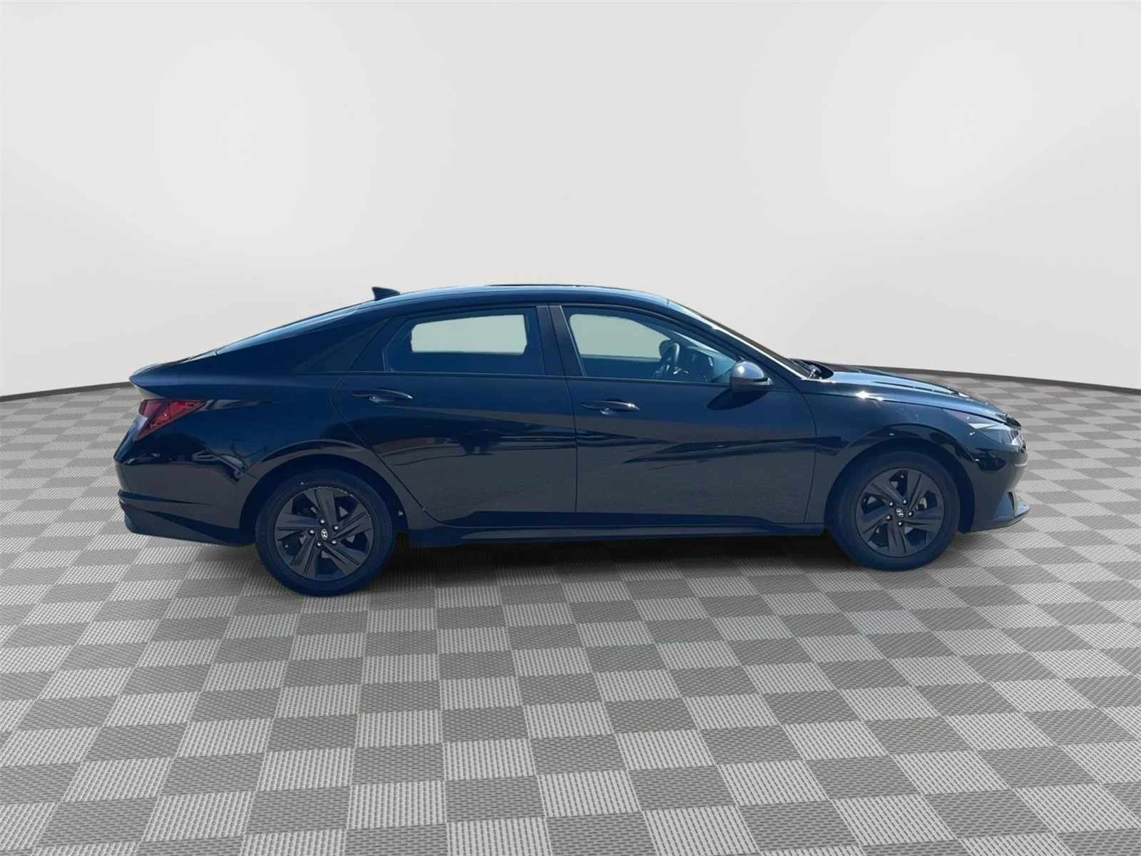 Used 2023 Onyx Black Hyundai SEL image 4