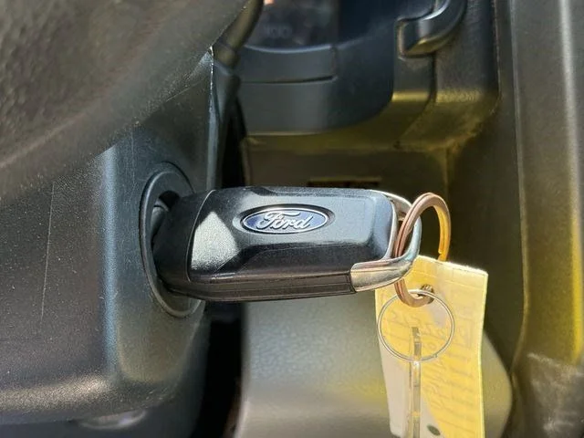 Used 2022 White Ford XL image 7