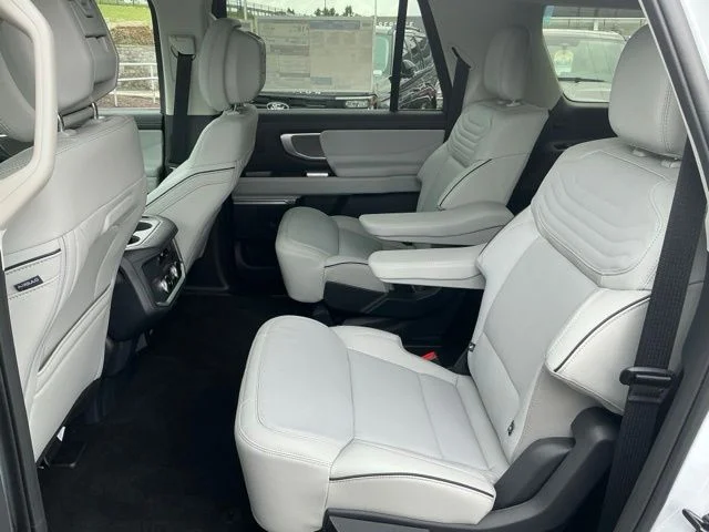 New 2026 Space Silver Metallic Ford MAX Platinum® image 24