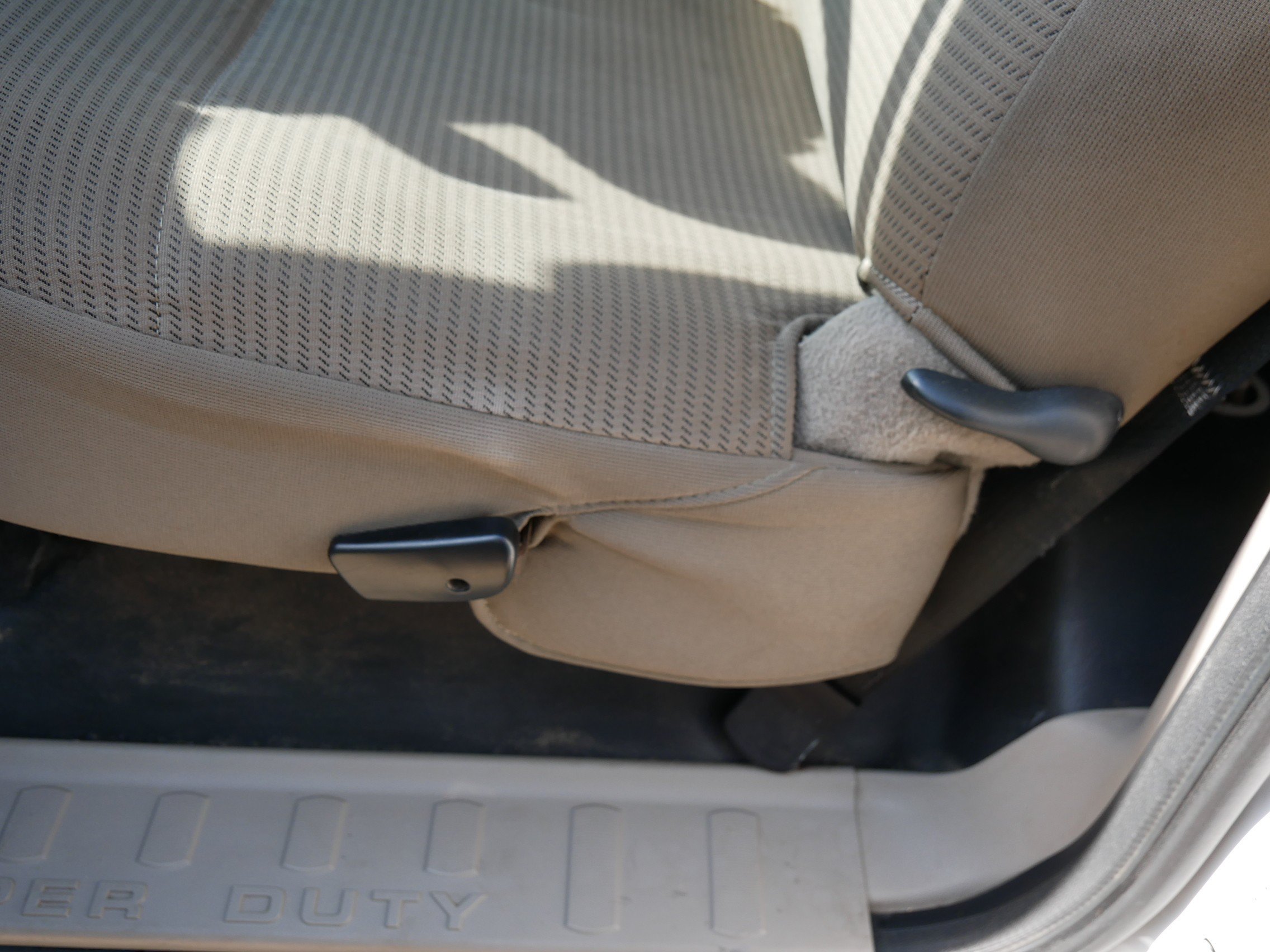 Used 2010 White Ford XL image 19